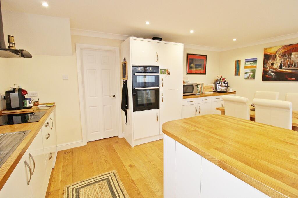 Additional image 10 of Campton Place, Beddau, Pontypridd, Rhondda Cynon Taff. CF38 2RT