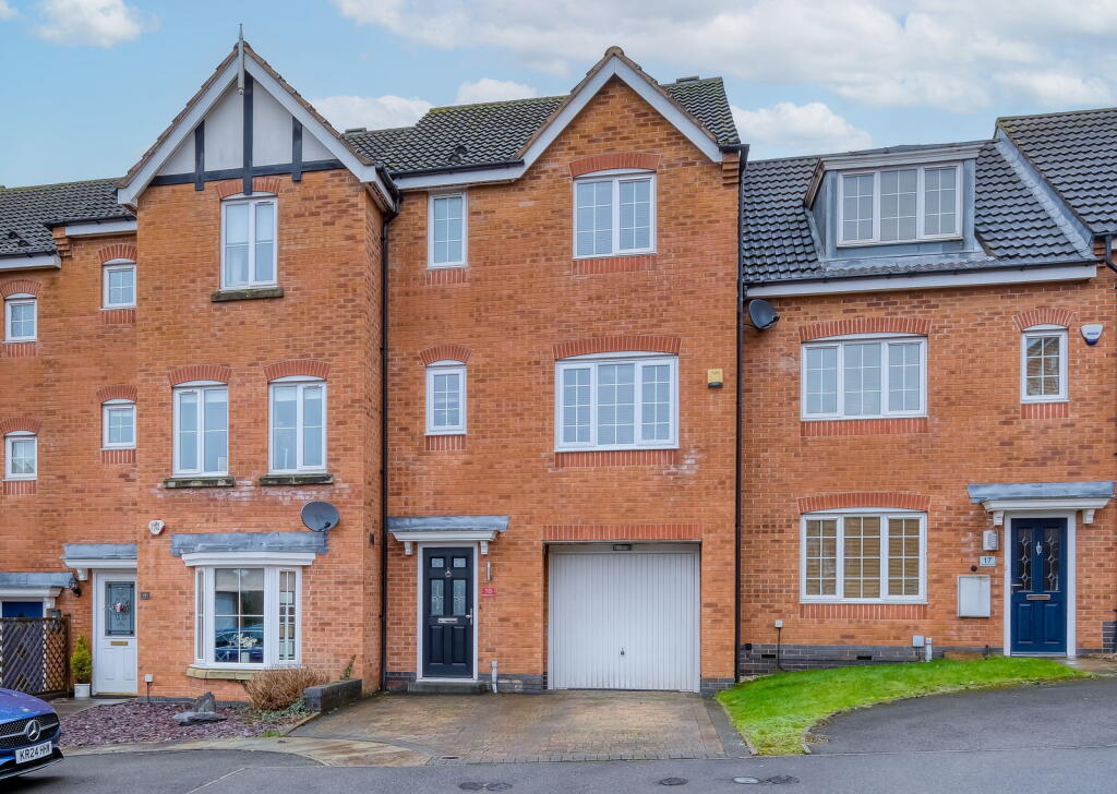 Marlgrove Court, Marlbrook, Bromsgrove, B61 0HE