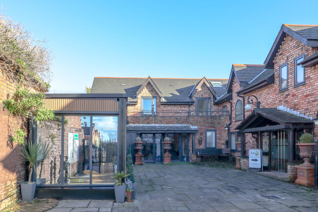 Additional image 9 of The Stables, Castleland Street, Barry.