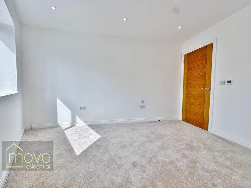 Additional image 16 of Mount Avenue, Heswall, Wirral