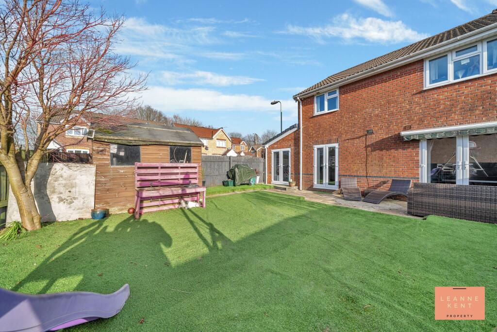 Additional image 33 of Caerphilly, CF83