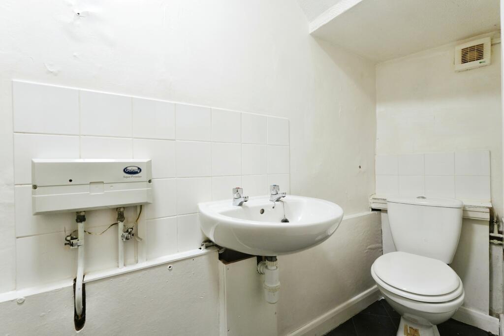 Additional image 11 of 40 Liscard Road, Wallasey, CH44