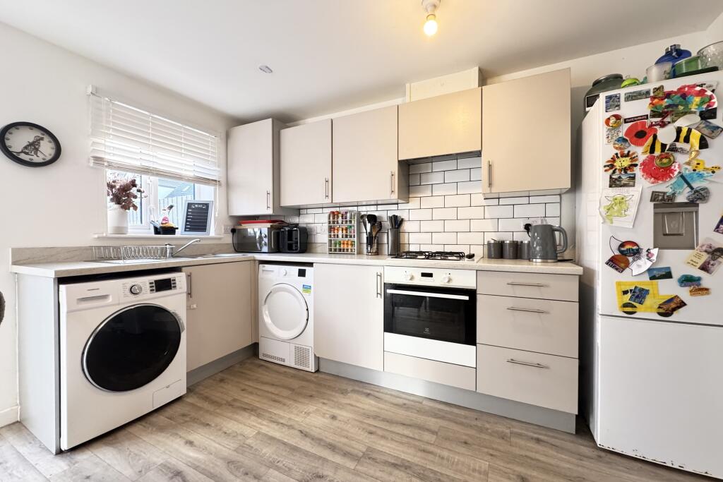 Additional image 6 of Lon Y Rheilffordd, Barry, South Glamorgan