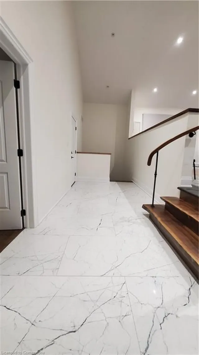 Additional image 43 of 2019 Dundas St