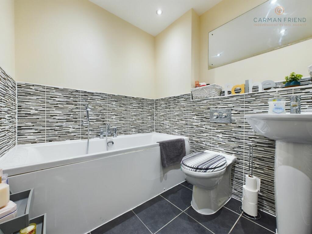 Additional image 15 of Kohima Crescent, Saighton, CH3