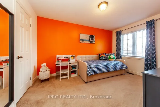 Additional image 20 of 1068 Job Cres