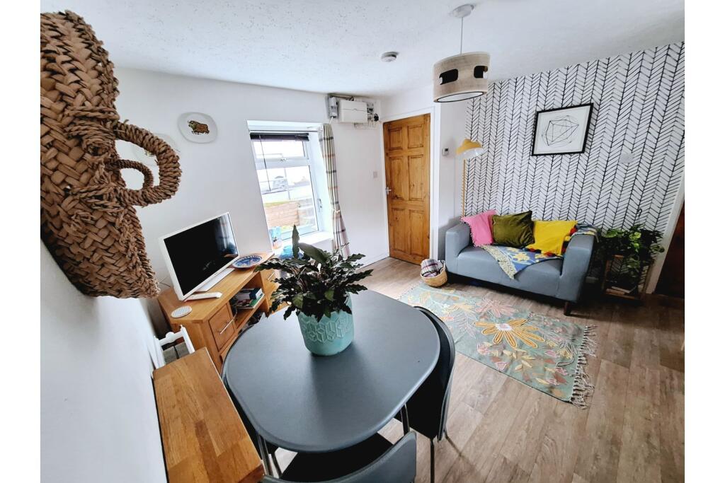 Additional image 5 of Cardiff Road, Treharris, CF46