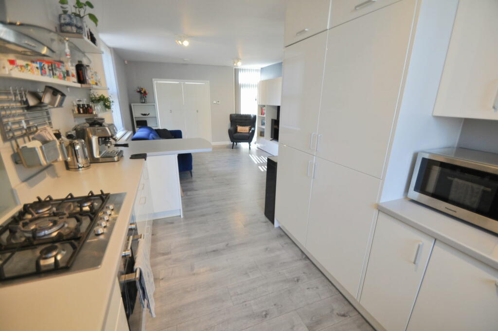 Additional image 16 of Warwick Drive, Wallasey