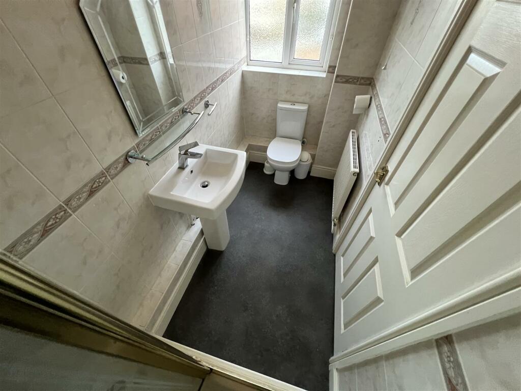 Additional image 13 of Mount Avenue, Heswall, Wirral