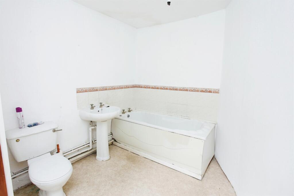 Additional image 11 of Commercial Street, Maesteg