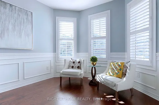 Additional image 3 of 1368 Connaught Terr