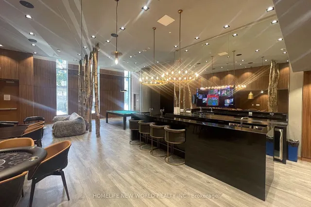 Additional image 8 of 161 Roehampton Ave Unit 603