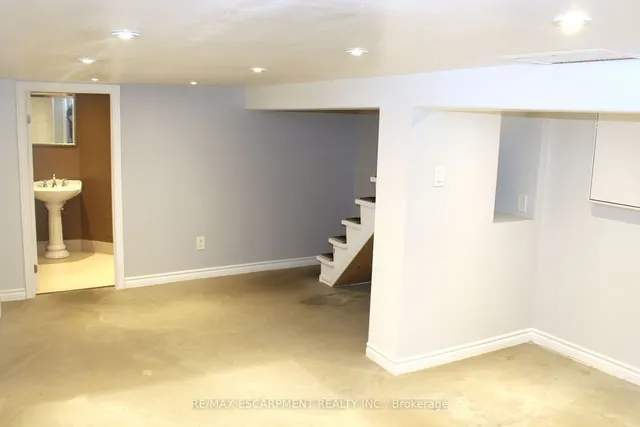 Additional image 24 of 29 Oxford St