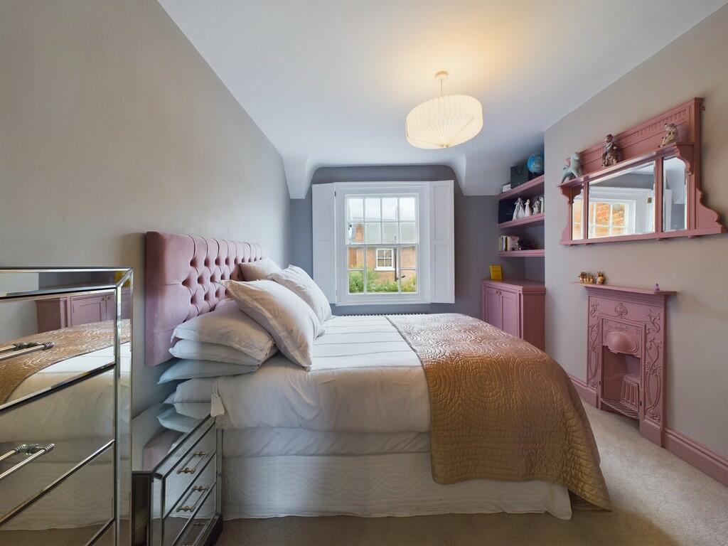 Additional image 11 of Victoria Pathway, Queens Park