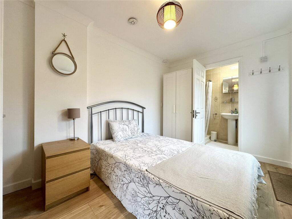 Additional image 22 of Woodfield Gardens, Highcliffe on Sea, Christchurch, Dorset, BH23