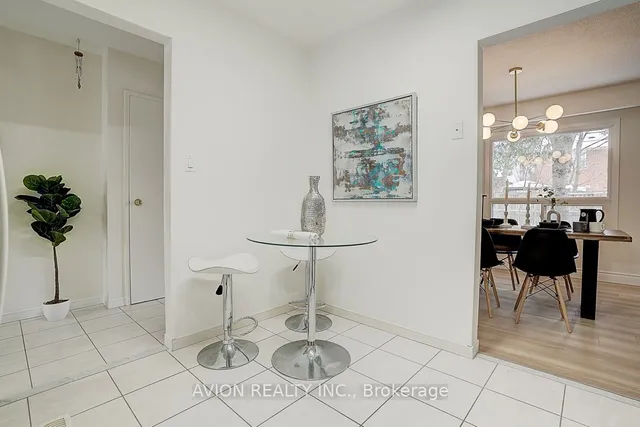 Additional image 23 of 250 Sprucewood Crt