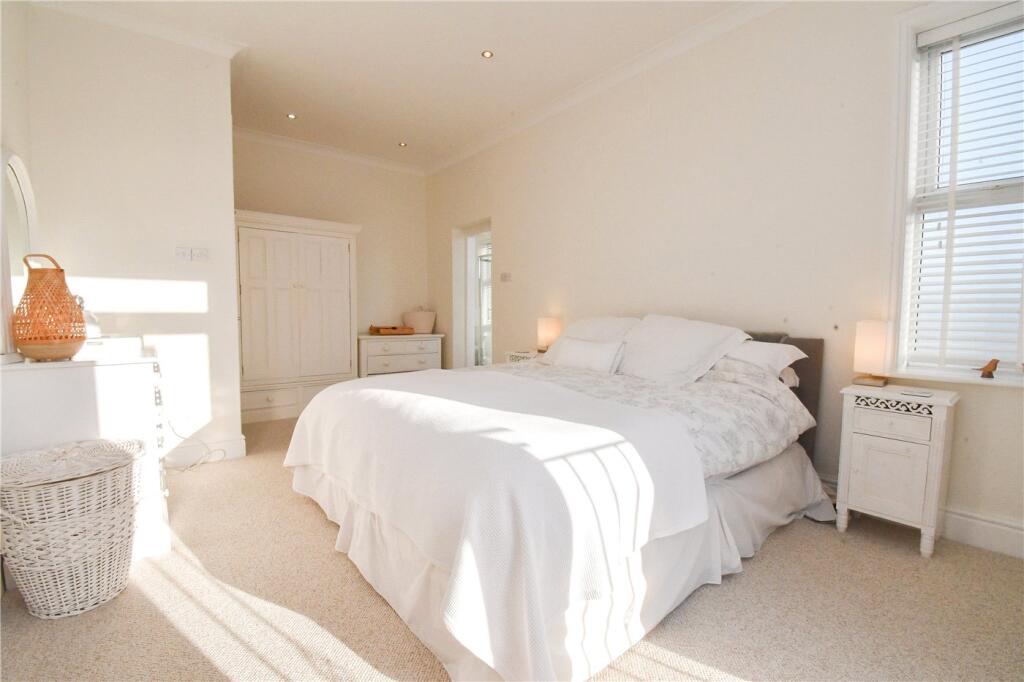 Additional image 20 of Grove Avenue, Heswall, Wirral