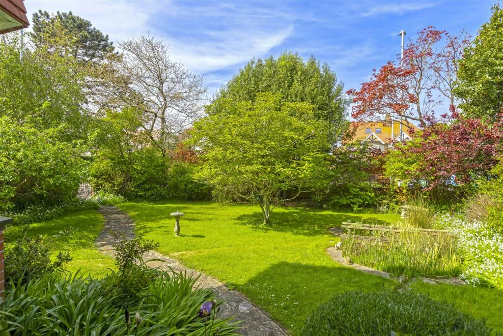 Additional image 2 of Grand Avenue, Worthing