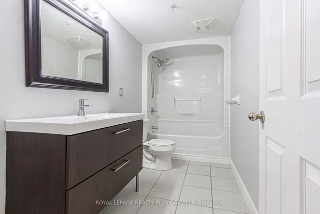 Additional image 17 of 2055 Appleby Line Unit 311