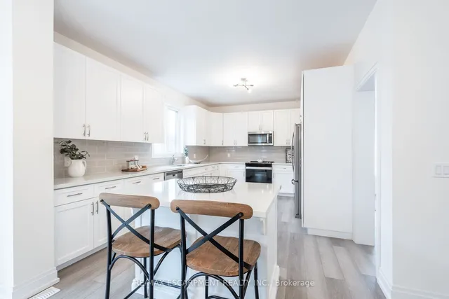 Additional image 10 of 45 Great Falls Blvd