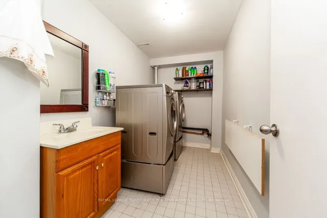 Additional image 39 of 79 Black Hawk Way