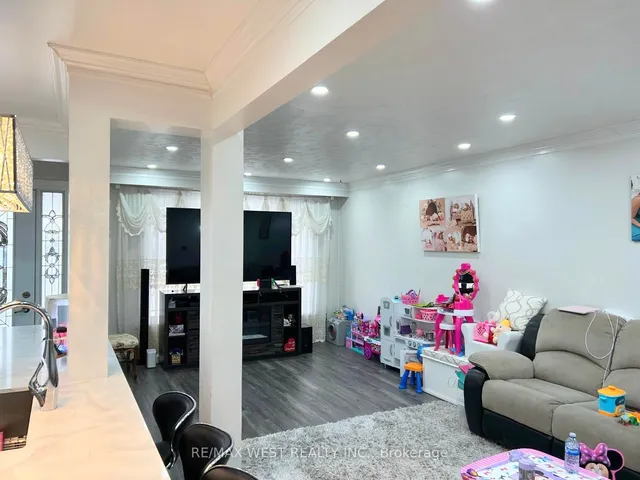 Additional image 12 of 59 Verobeach Blvd