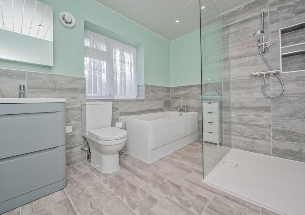 Additional image 32 of Glenrose Drive, Lidget Green, Bradford, BD7