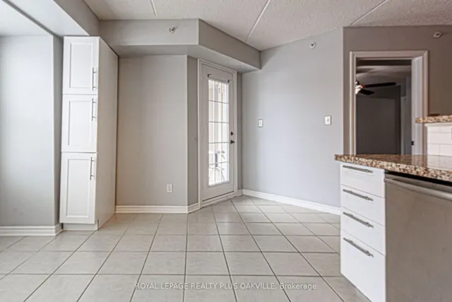 Additional image 20 of 2055 Appleby Line Unit 311