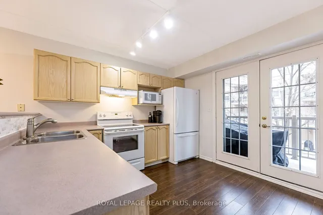 Additional image 11 of 1810 Walker's Line Unit 205