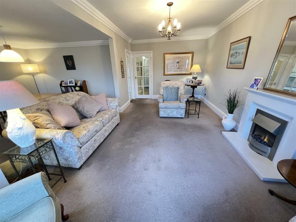 Additional image 6 of Mount Avenue, Heswall, Wirral