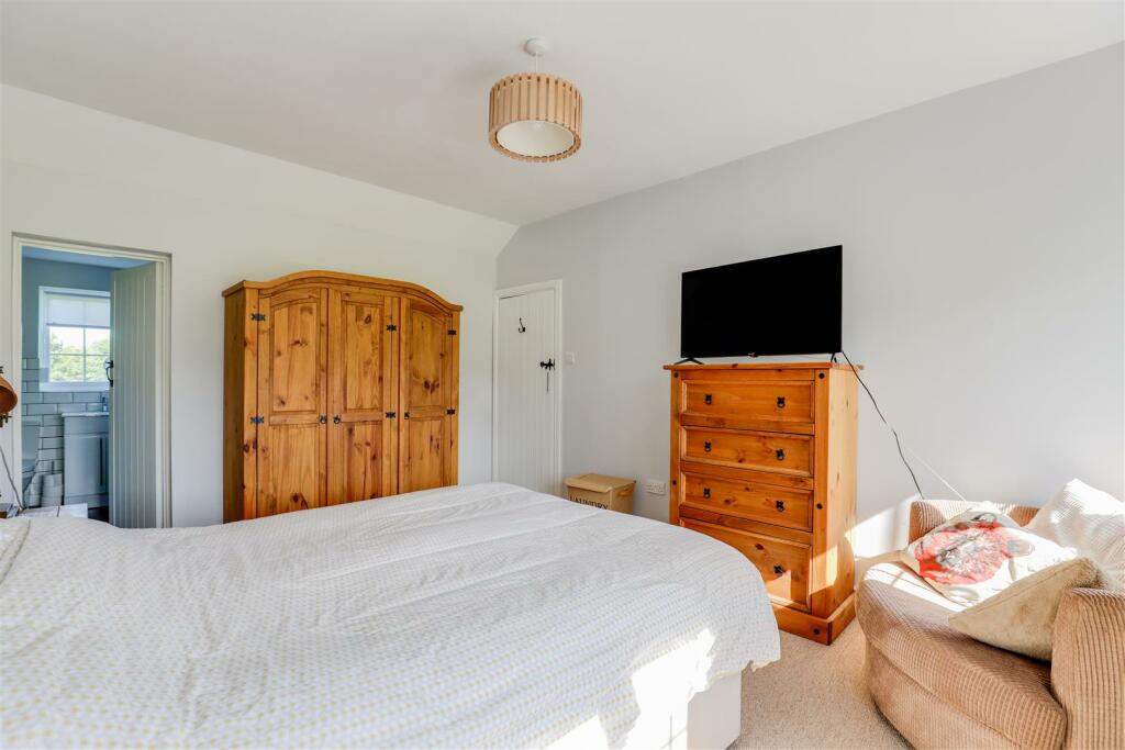 Additional image 19 of Tredodridge, Near Cowbridge, Vale of Glamorgan, CF71 7UL