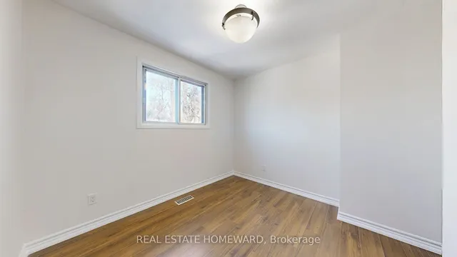 Additional image 23 of 726 Eglinton Ave