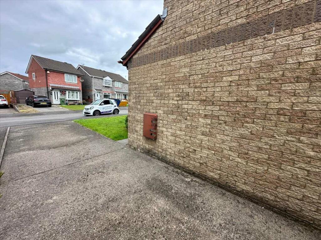 Additional image 17 of Malus Avenue, Pontypridd