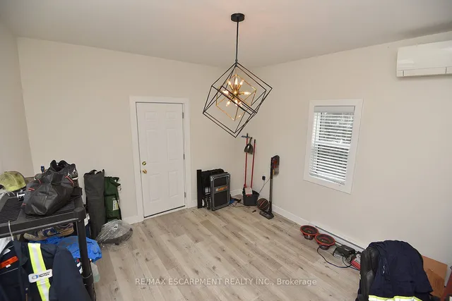 Additional image 15 of 2546 Wilson St