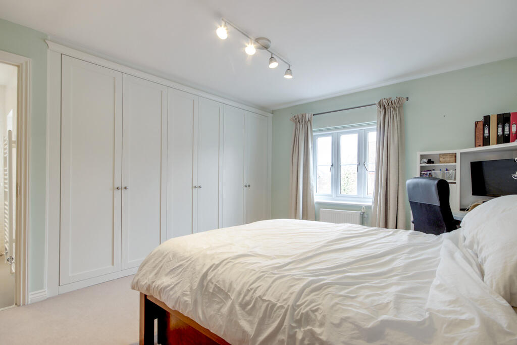 Additional image 8 of Waratah Drive, Chislehurst BR7