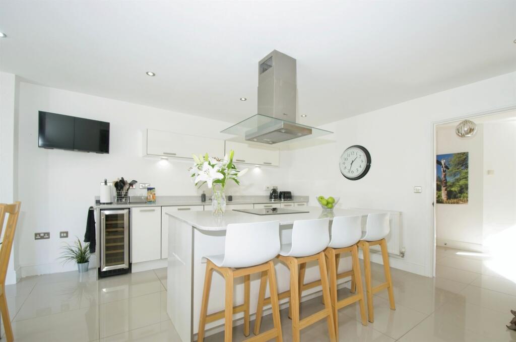 Additional image 27 of South Road, PORTHCAWL