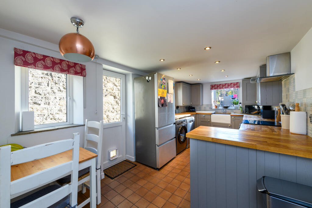 Additional image 6 of High Street, Street