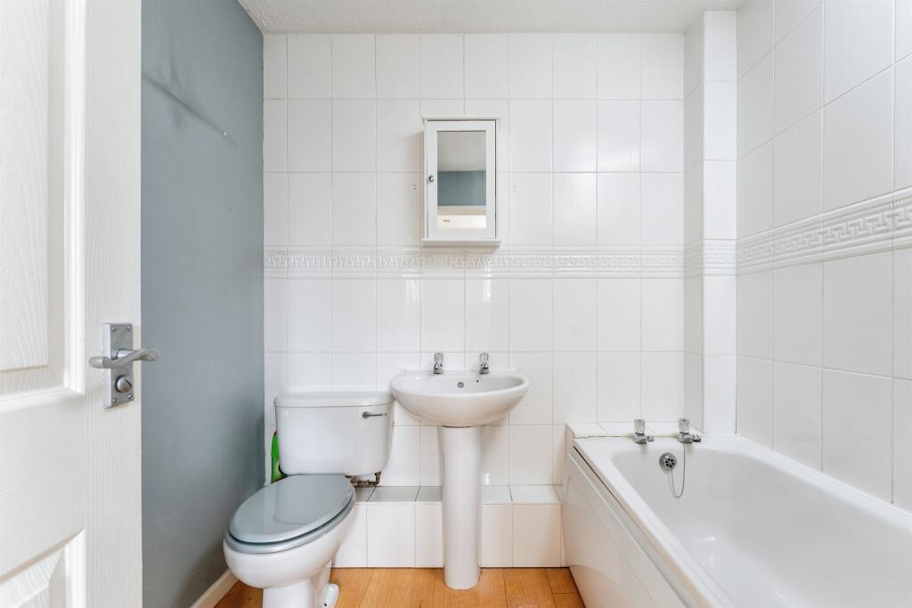 Additional image 15 of Larkspur Close, Chester