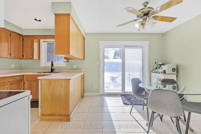 Additional image 10 of 231 Freelton Rd