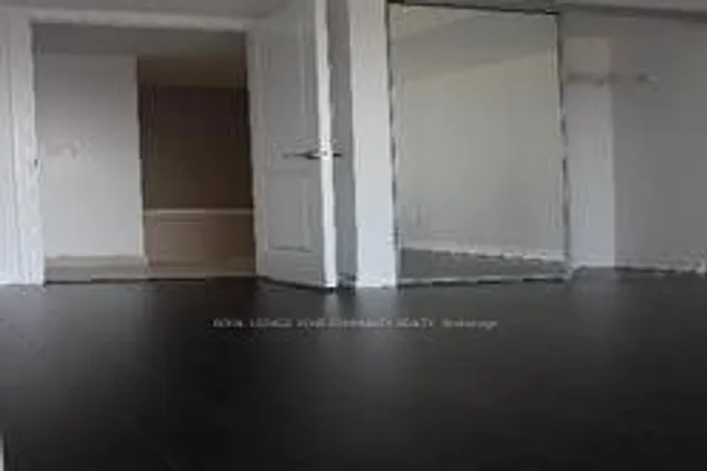 Additional image 12 of 386 Yonge St Unit 4313