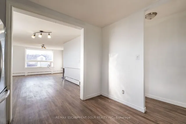 Additional image 15 of 1221 - 1223 MAIN St