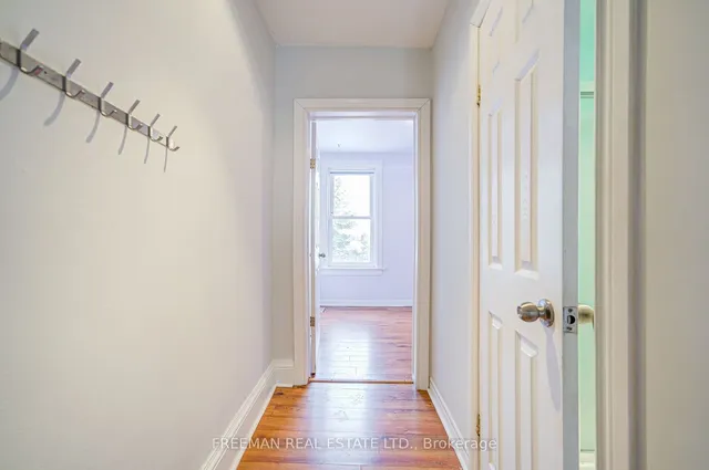 Additional image 13 of 164 Christie St