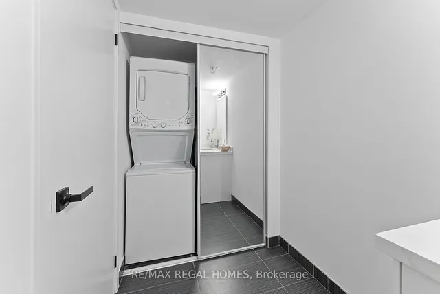 Additional image 30 of 36 Lisgar St Unit 1201E