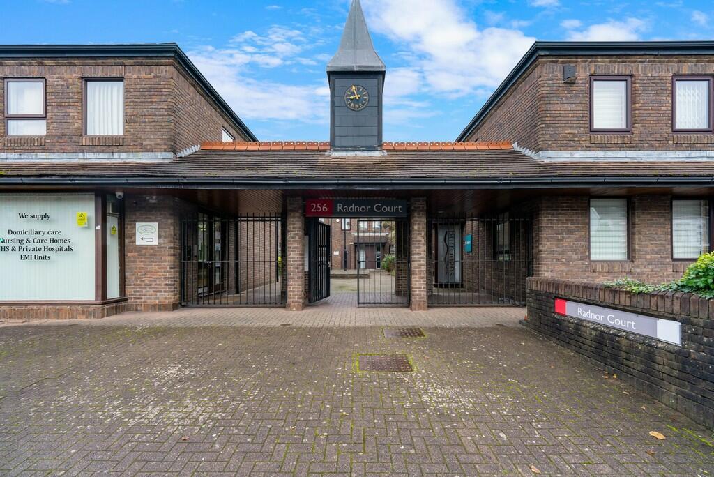 Primary image of 256 Cowbridge Road East