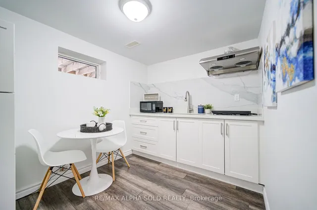 Additional image 13 of 86 Lowcrest Blvd