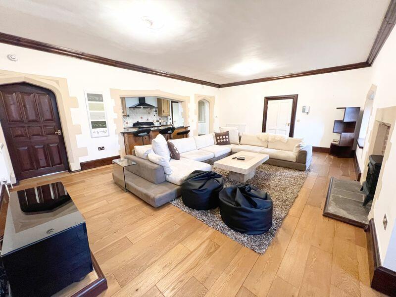 Additional image 4 of Apartment 6 The Old Grammar School, Cowbridge, CF71 7BB