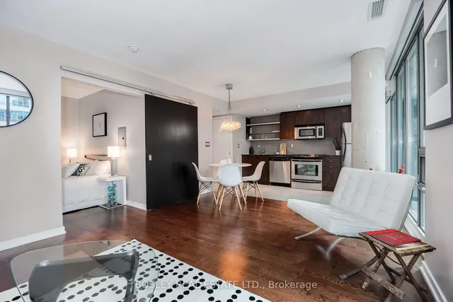 Additional image 11 of 33 Lombard St Unit 412