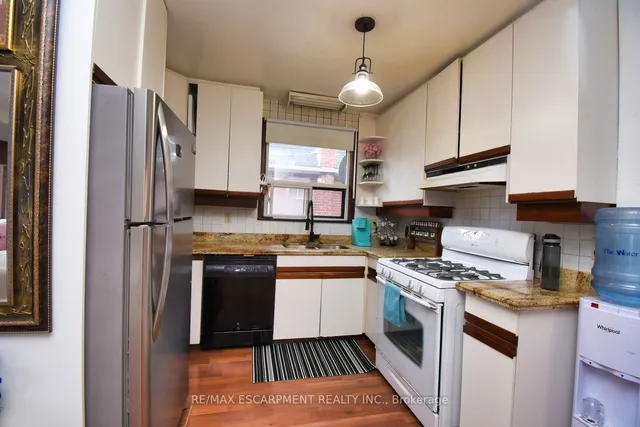 Additional image 11 of 162 Beland Ave