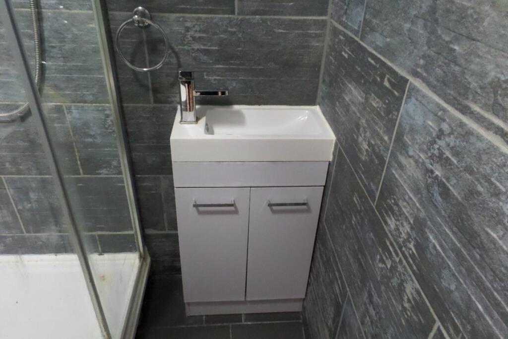 Additional image 10 of First Floor Flat, Arthur Street, Roath, Cardiff