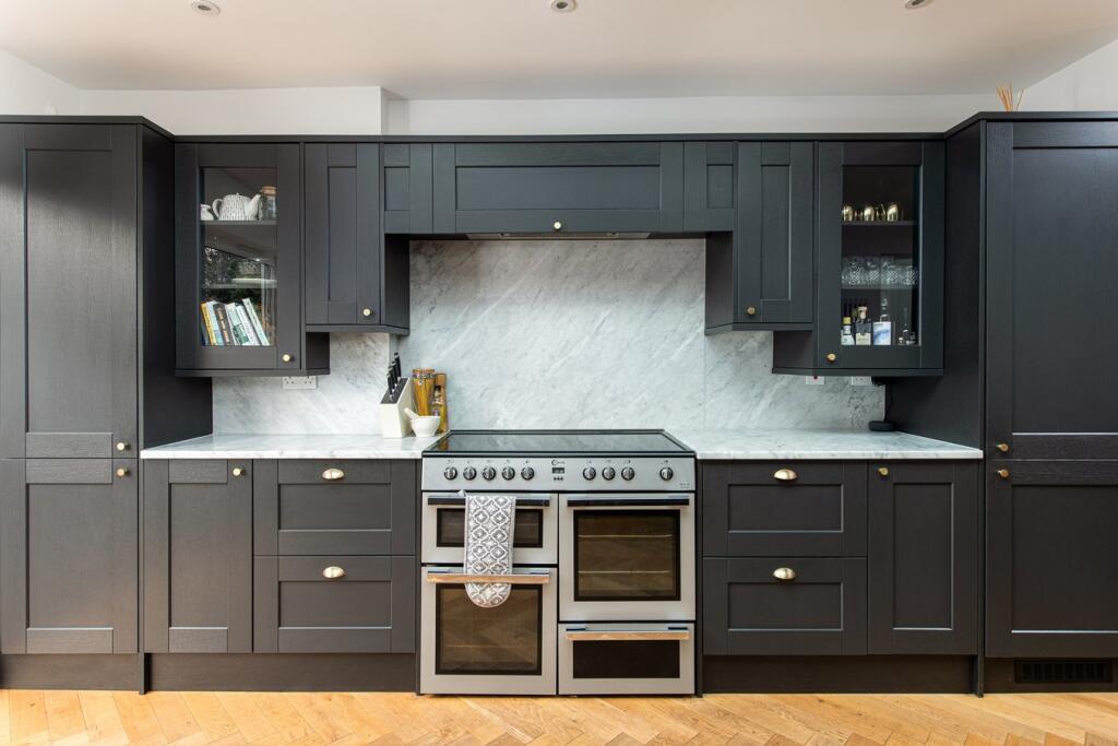 Additional image 18 of Avenue Road, Trowbridge, BA14